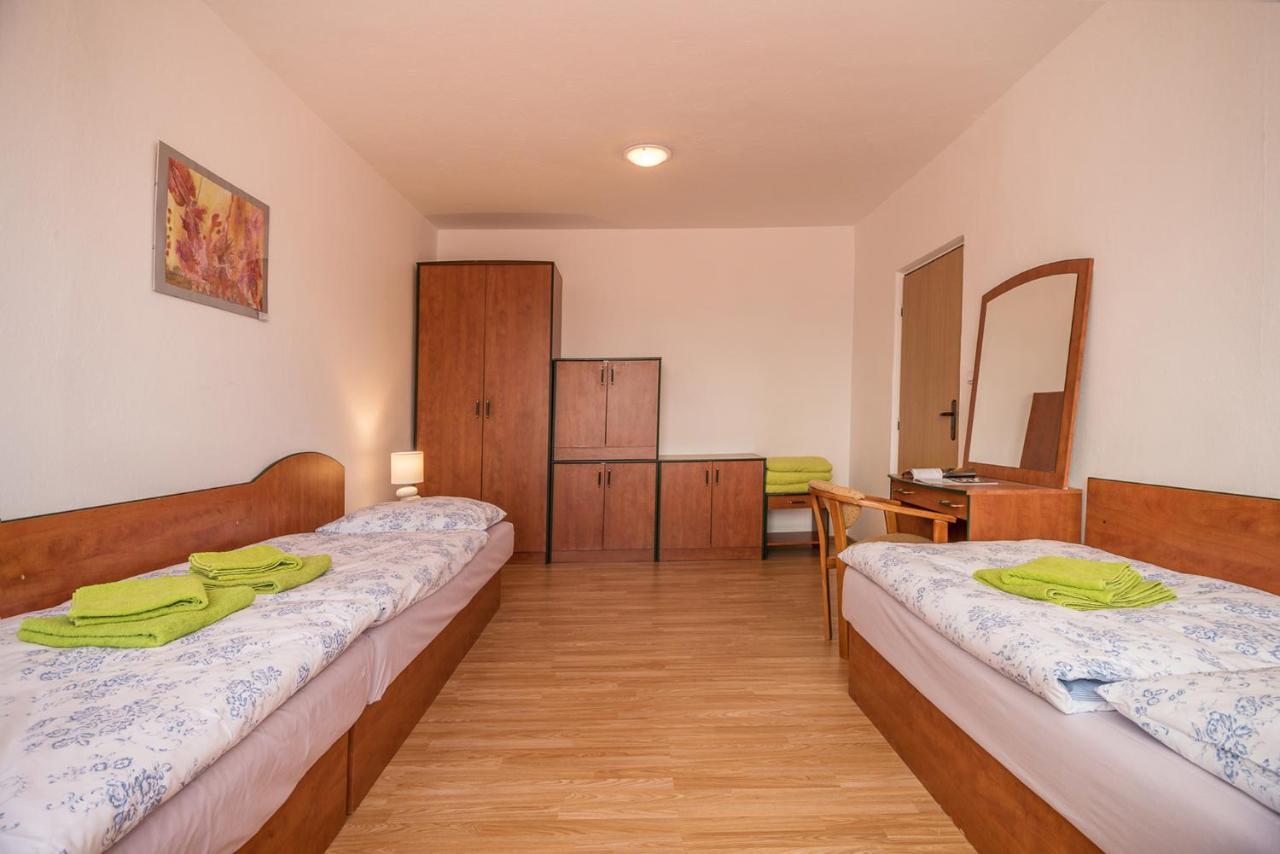 Hybadlo Motel Liptovský Hrádok Kültér fotó