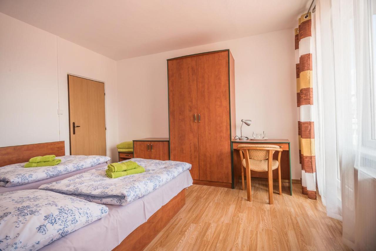 Hybadlo Motel Liptovský Hrádok Kültér fotó