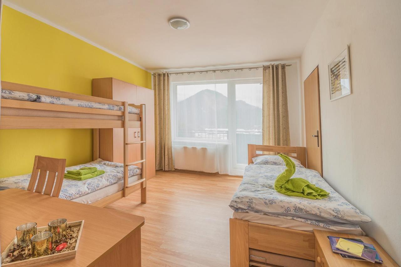 Hybadlo Motel Liptovský Hrádok Kültér fotó